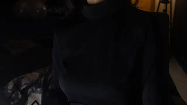 Snapshot of NidhiChandra chatting on 11.25.25 NidhiChandra online show from 11.25.25