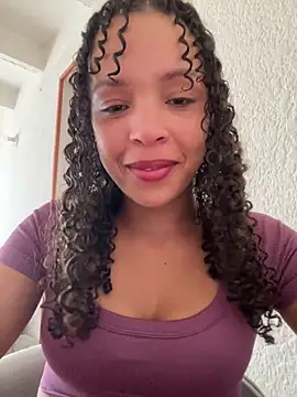 Yasmin777  online show from 02.16.26