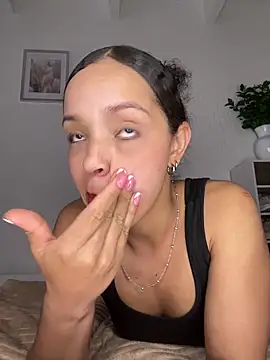 Yasmin777  online show from 05.19.26