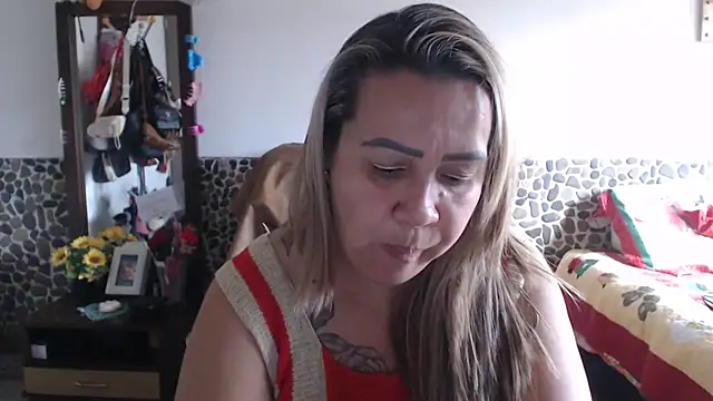 Miilu74 online show from 12.14.25