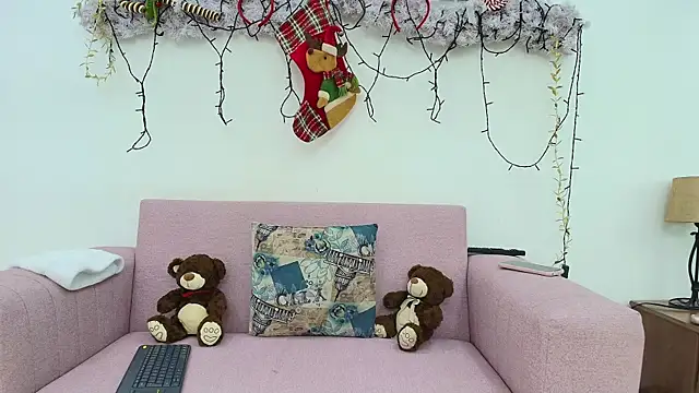 Snapshot of Sabrina_Andrew chatting on 12.22.25 Sabrina Andrew online show from 12.22.25