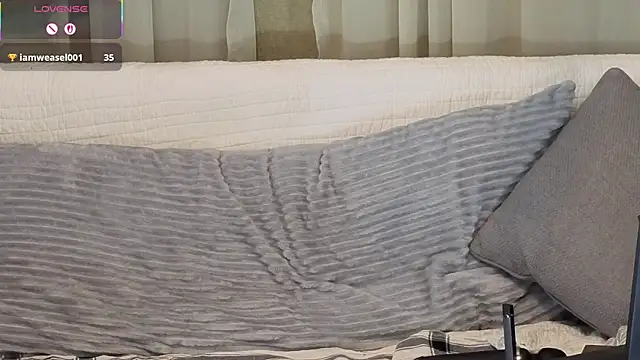 Snapshot of kohlbird chatting on 02.19.26 kohlbird online show from 02.19.26