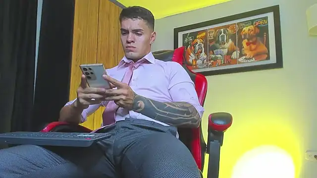 ALPHA DOMINUS  online show from 03.06.26