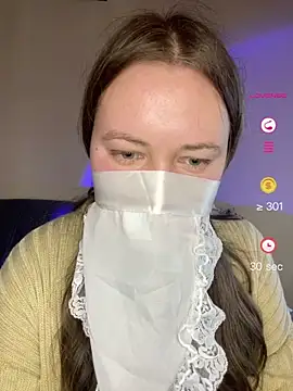 ShyPampBlondie online show from 04.28.26