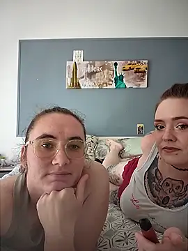 AndHerXO online show from 04.26.26