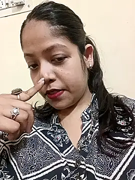 Snapshot of Sweety-1818 chatting on 02.19.26 Sweety-1818 online show from 02.19.26