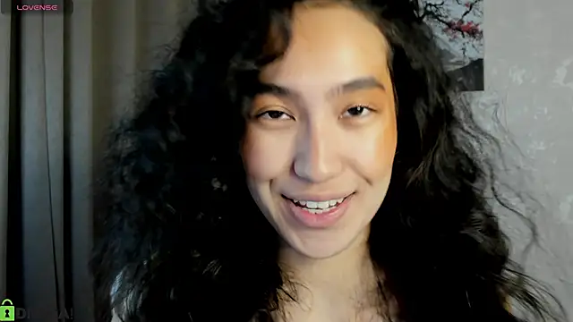 FlirtyAura online show from 12.02.25