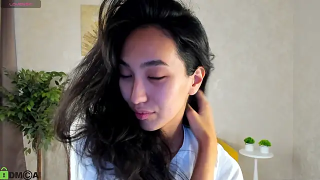 FlirtyAura online show from 04.30.26