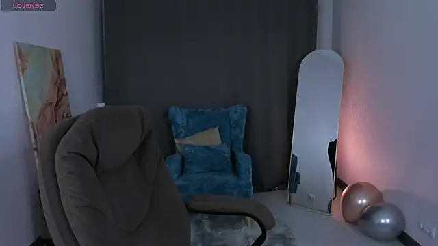 FlirtyAura online show from 06.25.26