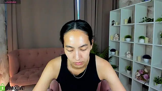 FlirtyAura online show from 08.02.26