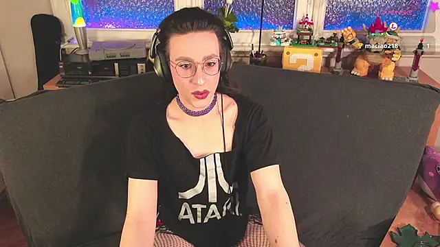 Zesty Peach online show from 03.12.26