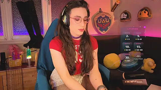 Zesty Peach online show from 05.06.26