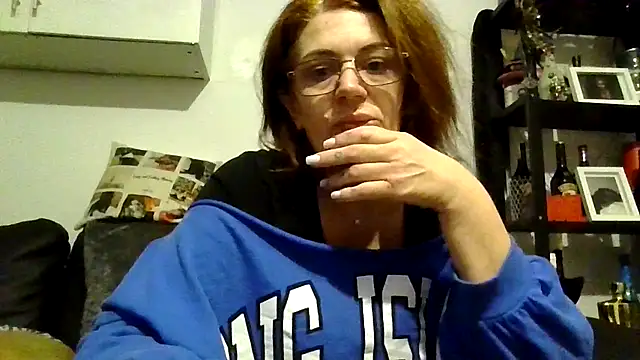 RubyyRosee online show from 12.15.25