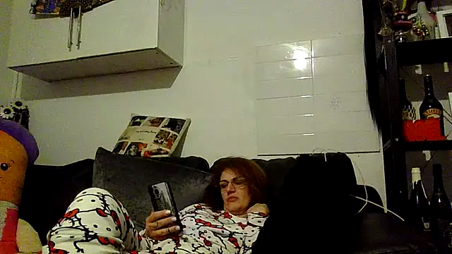 RubyyRosee online show from 12.18.25