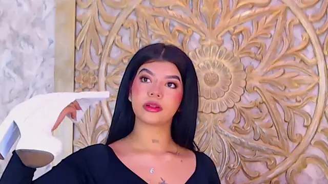 Snapshot of MelodyCarsson chatting on 10.30.25 MelodyCarsson online show from 10.30.25