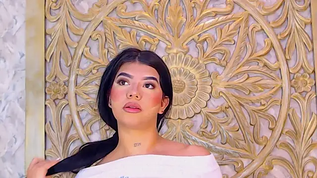 Snapshot of MelodyCarsson chatting on 11.10.25 MelodyCarsson online show from 11.10.25