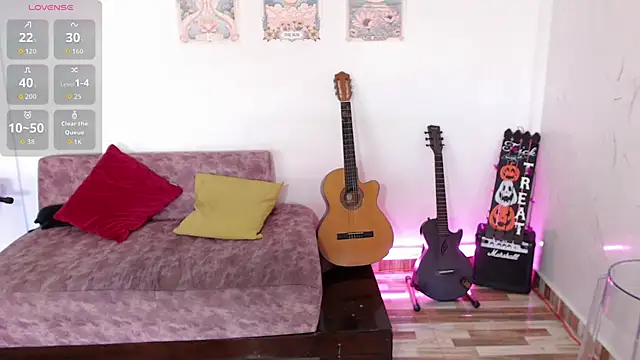 Susanahendrix online show from 10.22.25