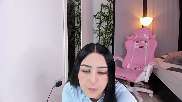 ChloeShade online show from 01.05.26