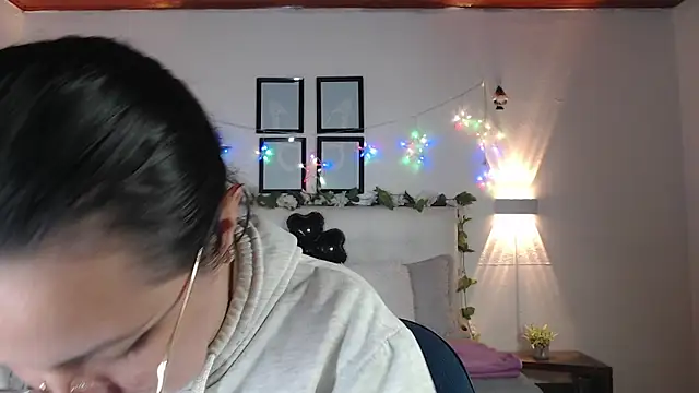 Megan 05  online show from 02.24.26