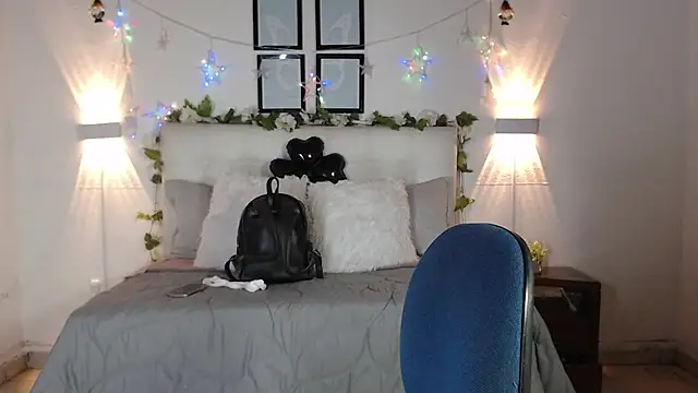 Megan 05  online show from 03.22.26