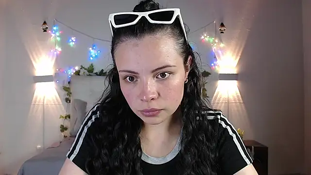 Megan 05  online show from 05.05.26