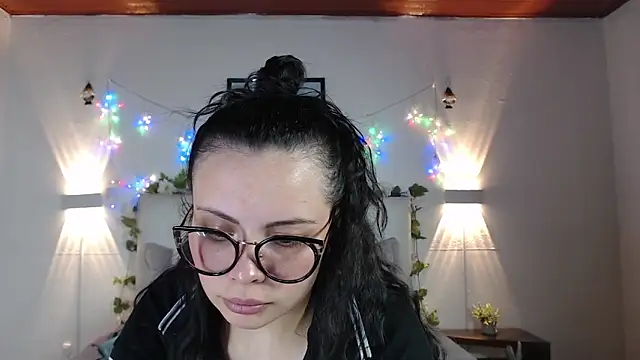 Megan 05  online show from 05.06.26