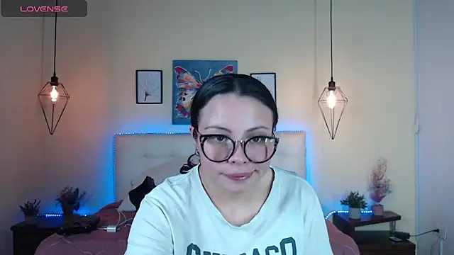 Megan 05  online show from 06.09.26