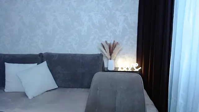 IrisJones online show from 09.25.25