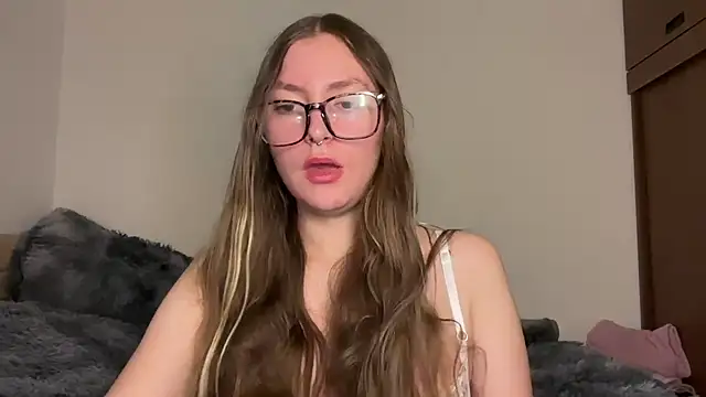 velvet  moon online show from 05.08.26