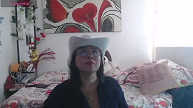 Snapshot of anii_mantilla chatting on 07.30.26 anii mantilla online show from 07.30.26