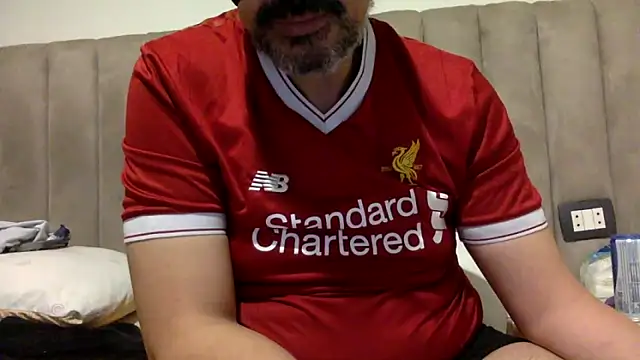 Snapshot of CaiBull chatting on 05.17.26 CaiBull online show from 05.17.26