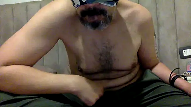 Snapshot of CaiBull chatting on 06.01.26 CaiBull online show from 06.01.26