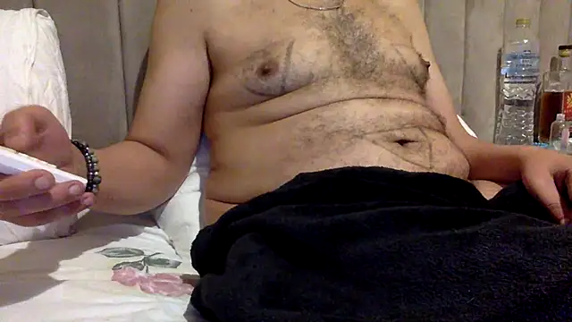 Snapshot of CaiBull chatting on 07.04.26 CaiBull online show from 07.04.26