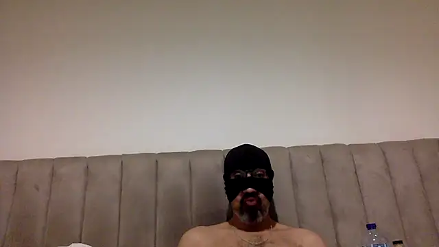 Snapshot of CaiBull chatting on 07.11.26 CaiBull online show from 07.11.26