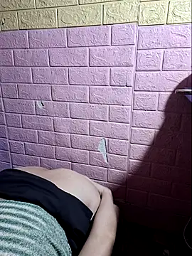 Lovelyx0x online show from 12.16.25