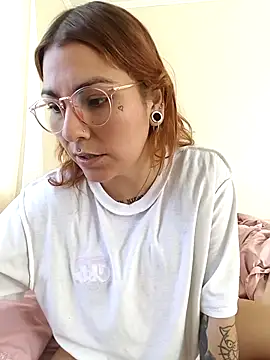 Snapshot of xjuanaxmaldadxxx chatting on 11.29.25 xjuanaxmaldadxxx online show from 11.29.25