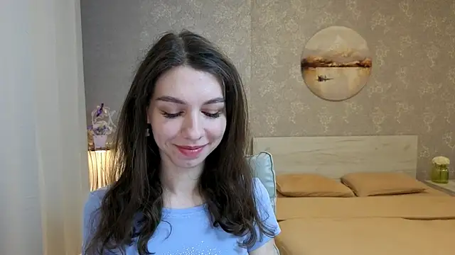 Snapshot of KellyShines chatting on 04.25.26 KellyShines online show from 04.25.26