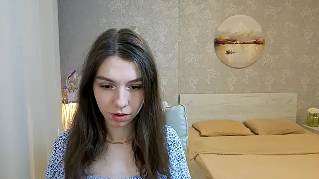 Snapshot of KellyShines chatting on 05.02.26 KellyShines online show from 05.02.26