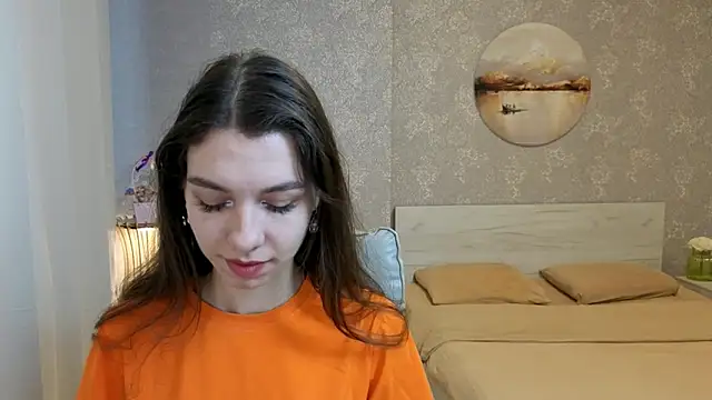 Snapshot of KellyShines chatting on 05.04.26 KellyShines online show from 05.04.26