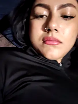 Megara 25 online show from 10.29.25