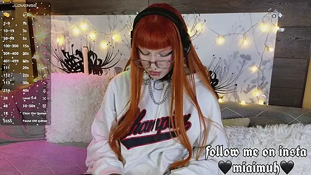 mia  yui online show from 11.13.25