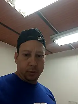 Snapshot of ParejahotCY chatting on 02.21.26 ParejahotCY online show from 02.21.26