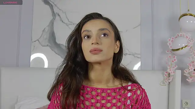 AdoraCortes online show from 09.22.25