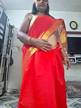 Snapshot of SIMIHOT chatting on 10.26.25 SIMIHOT online show from 10.26.25