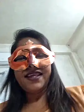 Snapshot of SIMIHOT chatting on 11.24.25 SIMIHOT online show from 11.24.25