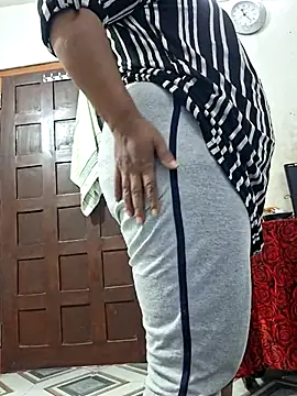 Snapshot of SIMIHOT chatting on 01.08.26 SIMIHOT online show from 01.08.26