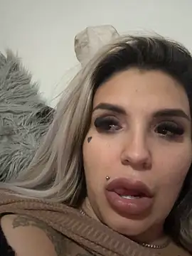 Snapshot of Princess-Jasmine07 chatting on 12.02.25 Princess-Jasmine07 online show from 12.02.25