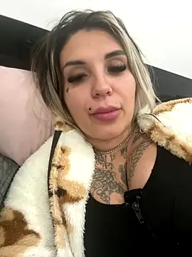 Snapshot of Princess-Jasmine07 chatting on 12.16.25 Princess-Jasmine07 online show from 12.16.25