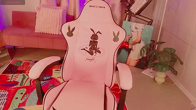 Moon  Bunny online show from 06.21.26
