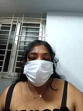 Snapshot of Tamil_Mithra chatting on 09.20.25 Tamil Mithra online show from 09.20.25